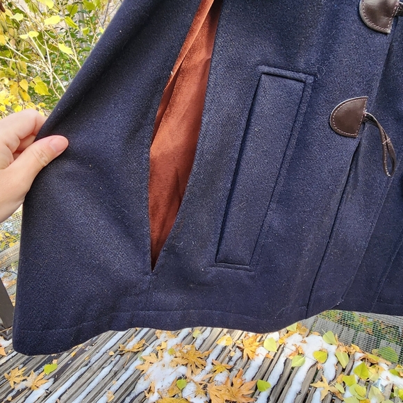 Gorgeous Navy Coat - Picture 5 of 9